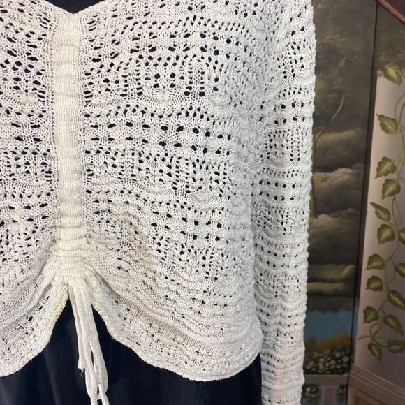 White Crochet Lace Long Sleeve Crop Top 2X NWOT - Picture 7 of 8